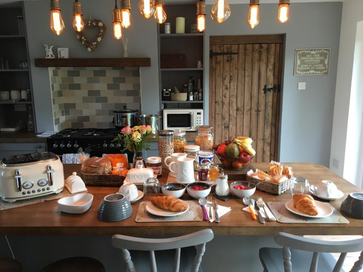 Guest Suite at 31 Little England Milborne Saint Andrew Extérieur photo